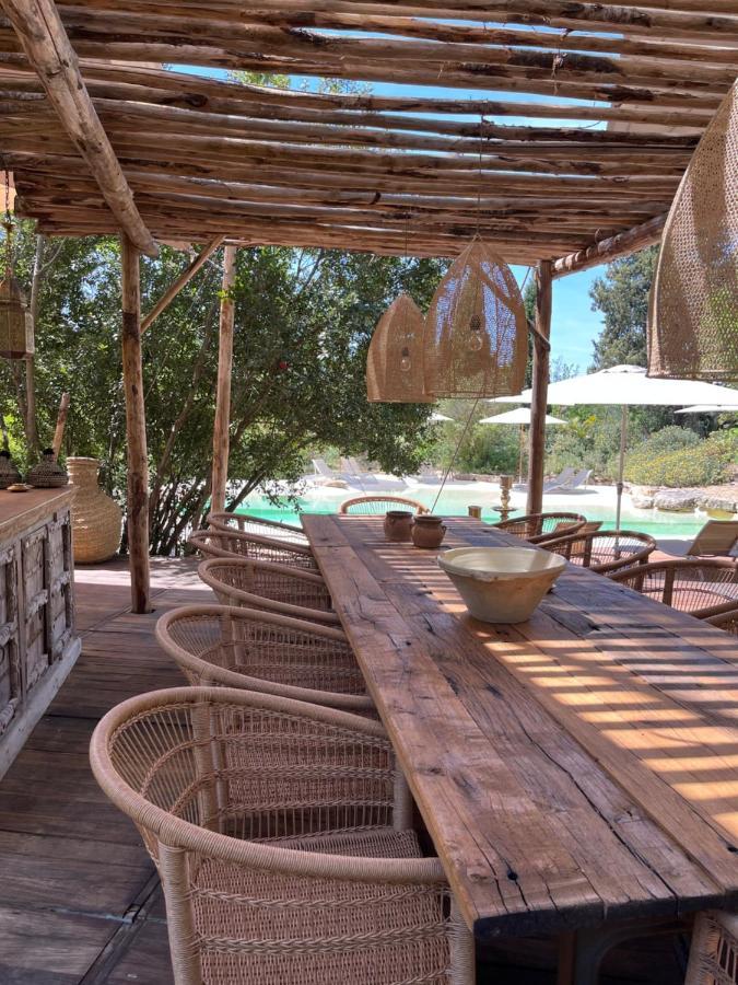 לינה וארוחת בוקר לאמבסק La Bastide Des Grands Chenes מראה חיצוני תמונה