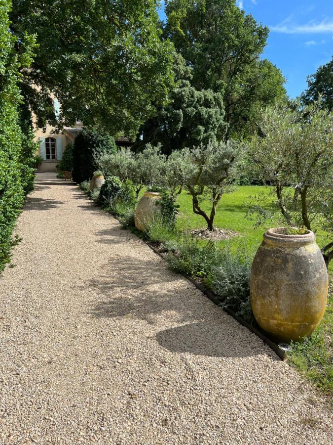 לינה וארוחת בוקר לאמבסק La Bastide Des Grands Chenes מראה חיצוני תמונה